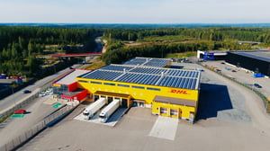 DHL.01_58_28_12.Still015